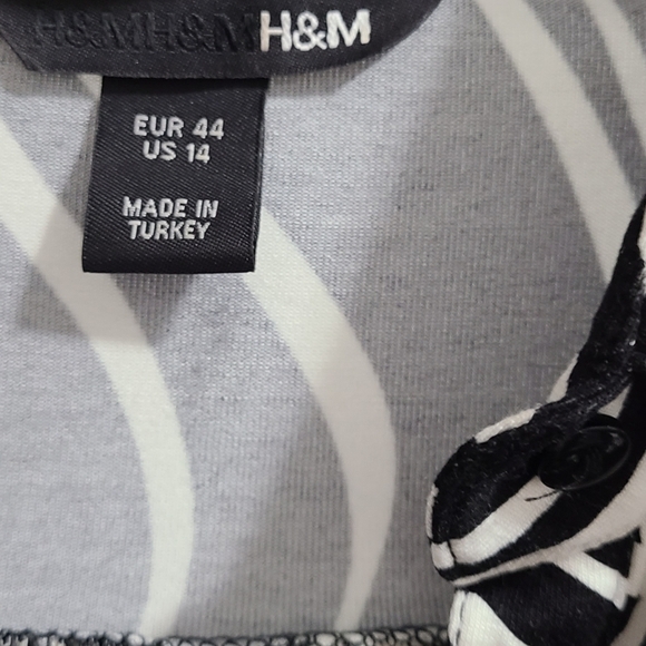 H&M Black & White Abstract Print 3/4 Sleeve Midi Dress Size 14 - Picture 6 of 10